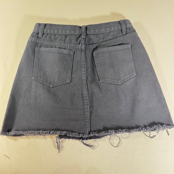 Anthropologie SAGE THE LABEL Distressed Denim Mini Skirt Black Raw Hem Size M - Picture 6 of 12